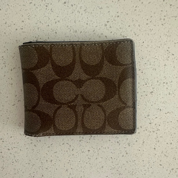 Coach wallet for men - Picture 1 of 2